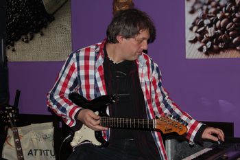 Uspel dobrodelni koncert »za Sandro in otroka«