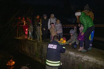 Plavajoče lučke v Polžah