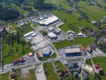 Če hočeš iti daleč, pojdi z drugimi