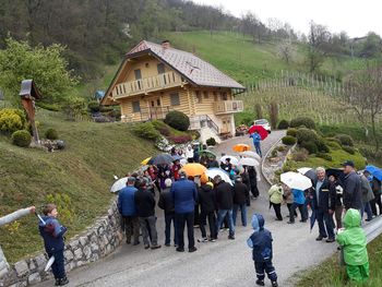 Obiskali smo sakralna znamenja v Socki in Čreškovi