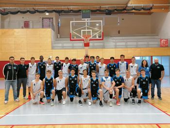 Gostovanje mladih košarkarjev iz Švice Gostovanje mladih košarkarjev iz Švice