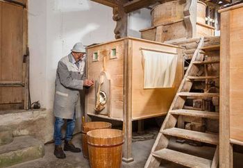 Predstavitev prejemnika priznanja za življenjsko delo na področju kulture v letu 2021 – Otona Samca 