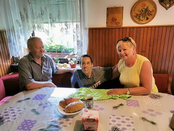 Maksi in njegov skuter