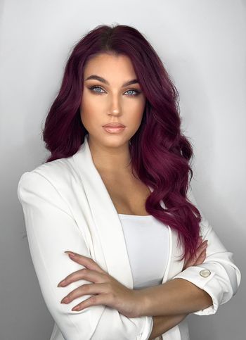 Z ličilom se poudarja lepota obraza