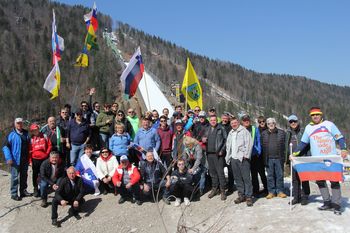 Člani Prosvetnega društva Anton Bezenšek Frankolovo v Planici                                                                                                                      