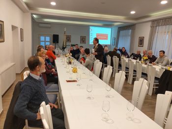 Občni zbor Čebelarskega društva Vojnik Občni zbor Čebelarskega društva Vojnik