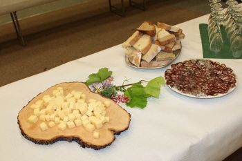 Povabilo vinogradnikom in izdelovalcem salam