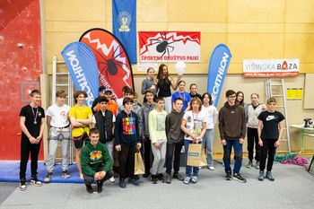 Vojniška plezalna stena priljubljeno tekmovalno prizorišče 