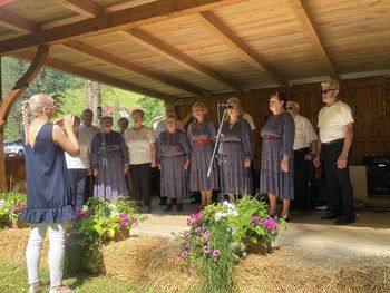 Foto utrinki Socka poje, pleše in igra