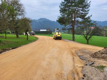 Rekonstrukcije, sanacije in gradnja hodnika za pešce