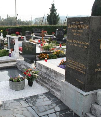 SPOMINSKA SLOVESNOST NA NOVAČANOVEM GROBU