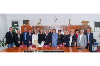 Povzetka jesenskih sej