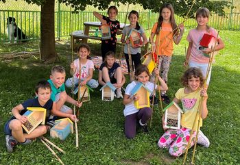 Čebelarski krožek POŠ Socka Čebelarski krožek POŠ Socka