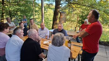 Obisk čebelarjev iz ČD Gotovlje Obisk čebelarjev iz ČD Gotovlje