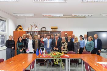 FOTO UTRINKI: Slavnostna seja Občinskega sveta