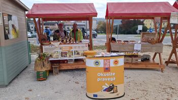 Predstavitev Čebelarskega društva Vojnik na jesenskem utripu Vojnika