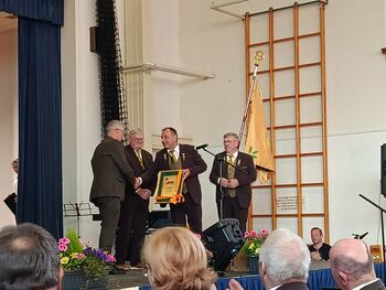 S čebelami skozi devet desetletij