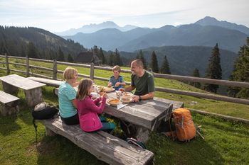 Tržič - gorsko kraljestvo zgodb in čudes