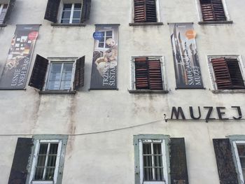 BOGATA TRŽIŠKA OBRTNIŠKA IN ROKODELSKA DEDIŠČINA Z NOVO STALNO RAZSTAVO