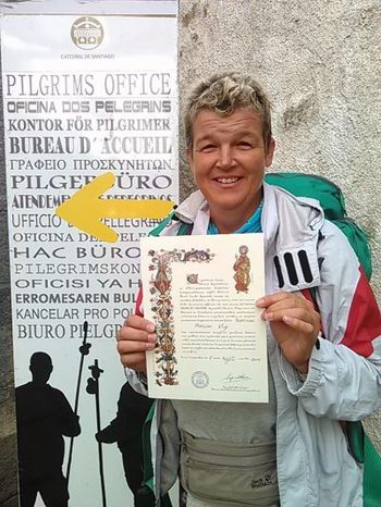 NOVOLETNE ZAOBLJUBE z Mojco Klug