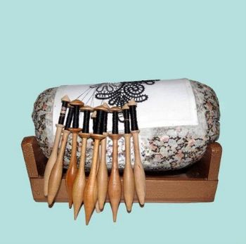 KLEKLJANJE NOVOLETNIH OKRASKOV