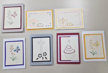 Delavnica ustvarjanja rojstnodnevnih voščilnic v pick point tehniki