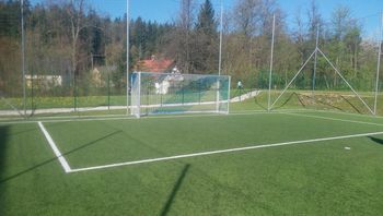 Novi goli na nogometnem igrišču z umetno travo OŠ Preddvor
