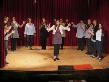 ZAKLJUČNI PRIPOVEDOVALSKI DOGODEK Z OTVORITVIJO RAZSTAVE  V DOBRNIČU