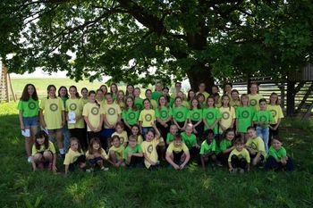 Med kozolci je zapelo več kot 200 mladih