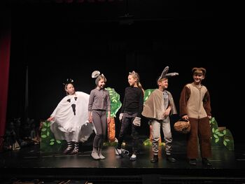 Območno srečanje otroških gledaliških skupin 