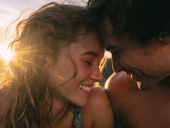 Od prvega klika do prvega zmenka: ljubezen na ona-on.com v letu 2025 Od prvega klika do prvega zmenka: ljubezen na ona-on.com v letu 2025