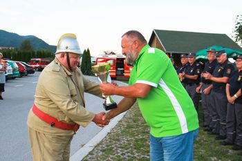 GASILSKO TEKMOVANJE S STARIMI ROČNIMI IN MOTORNIMI BRIZGALNAMI 