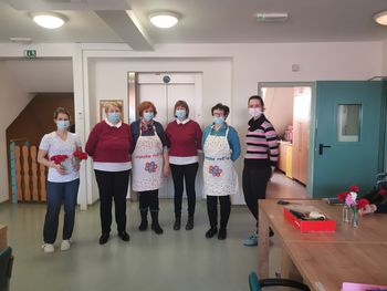 Ustvarjalna druženja s stanovalci Našega doma