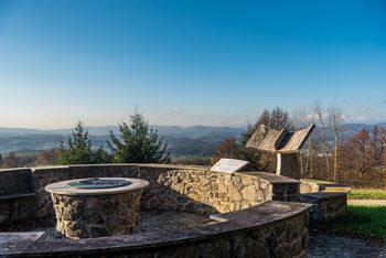 Obeležje 15. poldnevnika