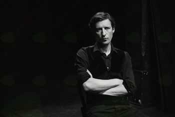 Dežela pridnih: (Ni)sva idiota