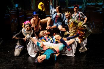 Tehnoburleska Tatovi podob