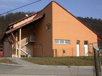 POLETJE V KRAJEVNI KNJIŽNICI DVOR