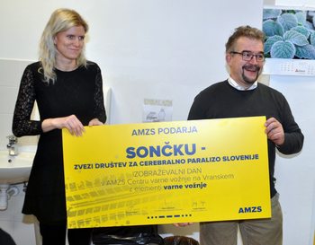 Tečaj za voznike, ki skrbijo za prevoz otrok za cerebralno paralizo Tečaj za voznike, ki skrbijo za prevoz otrok za cerebralno paralizo