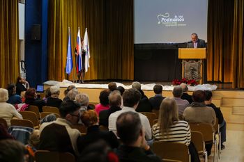  DAN SAMOSTOJNOSTI IN ENOTNOSTI