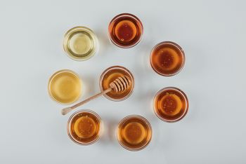 Zakaj je med boljši od sladkorja?