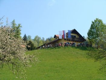 RAZPIS ZA NAJEMNIKA PLANINSKEGA DOMA NA ČRETI