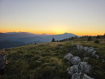 Sončni zahod in vzhod na Uršlji gori