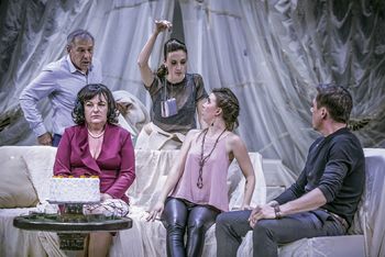 Vabilo k predvpisu gledališkega abonmaja Nasmejmo se