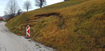 Sanacija plazu na lokalni cesti v Zaplanini