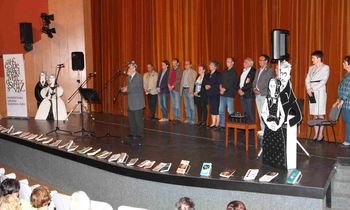 SAVINJSKI BRALCI IN AVTORJI NA ZAKLJUČNI PRIREDITVI SAVINJČANI BEREMO 2014/2015