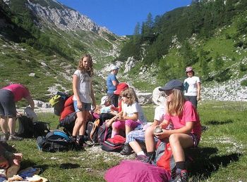 Koga boste podprli: knjižnico, vrtec ali planince?