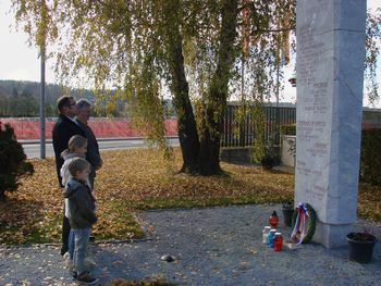 Županov priklon žrtvam 1. in 2. svetovne vojne