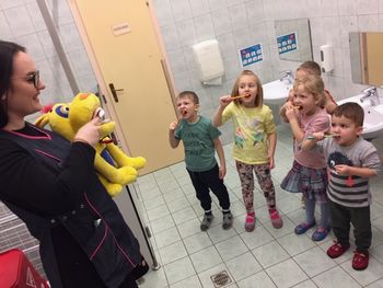 Vrtec in Zobojedi črvički