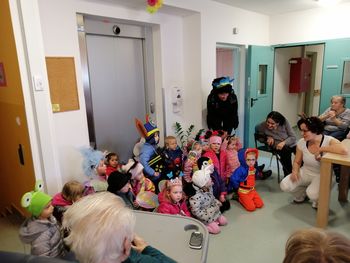 Maškare na obisku v Zavodu sv. Rafaela Vransko