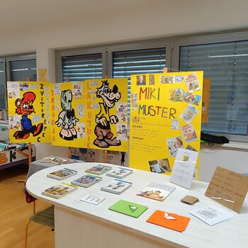 Razstava o Mikiju Mustru v šolski knjižnici